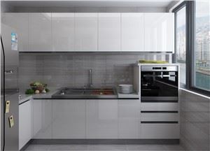 Кухненски шкаф с гланц лак